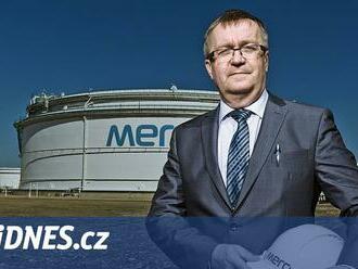 Česká ropa čeká v běloruském zásobníku, říká bývalý šéf Mera
