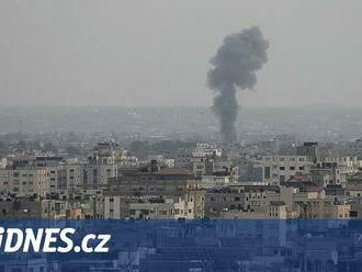 Izrael podnikl nálet na Gazu, Palestinci odpověděli desítkami raket
