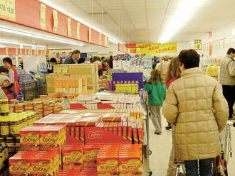 Krize vstupuje do nákupních košíků. Většina potravin se prodá v akci