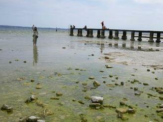 Tretina pobrežných a jazerných vôd v Taliansku je kontaminovaná