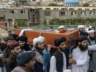 Bombový útok na mešitu v Kábule si vyžiadal najmenej desať obetí vrátane prominentného duchovného