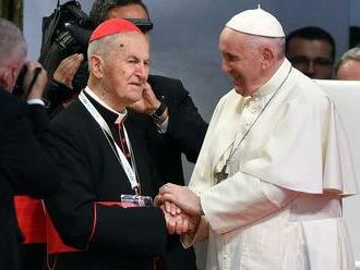 Kardinál Tomko robil dozor nad futbalovými biskupmi