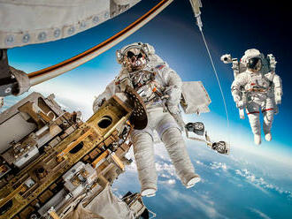 ISS je trvalo obývanou vesmírnou stanicou, má ruskú a americkú časť