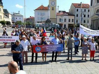 Samosprávy v Banskej Bystrici žiadali, aby im vláda podala záchranné koleso
