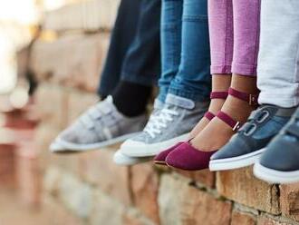 Rodičia, skolióze u detí môžete zabrániť: Dôležitá je obuv! Rady, ako vybrať tú správnu
