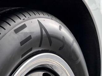 Platili by ste za pneumatiky podľa počtu kilometrov? Cena je zaujímavá, má to ale háčik