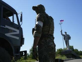 Do bojů na Ukrajině se dle ruské armády přihlásilo 10.000 dobrovolníků