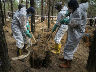 Exhumace v Izjumu skončily, ukrajinské úřady nalezly 447 těl