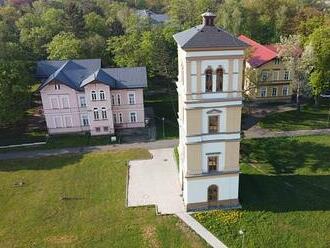 Vodárenská věž v areálu nemocnice v Dobřanech poslouží i pro terapie