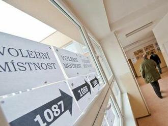 Komunálne a senátne voľby v Česku sa skončili, začína sa sčítanie hlasov