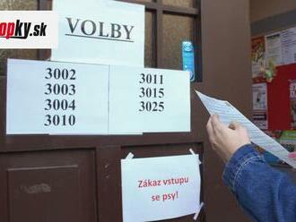 Komunálne a senátne voľby v Česku sa skončili: Komisie začali so sčítaním hlasov