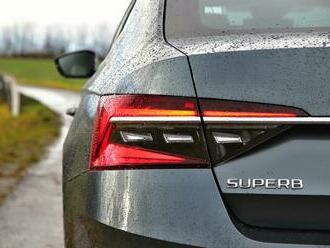 Na Slovensku byla zahájena předsériová výroba nových generací Škody Superb a Volkswagenu Passat