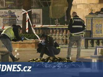 Útočník v kostelích na jihu Španělska zranil čtyři lidi, kostelníka usmrtil