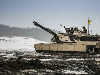 Rusi sa desia západných tankov pre Ukrajinu. Sľubujú za ne milióny