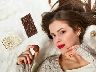 Neodolateľnú chuť čokolády podľa vedcov spôsobuje to, ako sa rozpúšťa na jazyku
