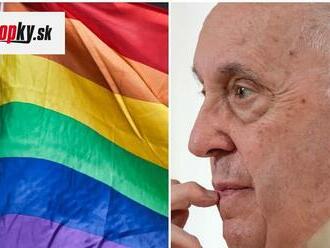 Pápež František kritizoval zákony týkajúce sa LGBTQ: Byť homosexuálom nie je zločin, tvrdí