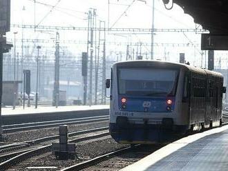 Vyšší ceny i modernější vlaky. Na české železnici začíná platit nový jízdní řád