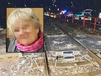 Dobrosrdečná Ľudmila   zomrela na priecestí, obyvateľka je zhrozená: Ten vlak voláme Krvavá Anča!