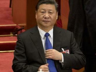 Čína chce odstrániť „chybné západné názory“ z právnického vzdelávania, zakázala aj „zženštilých“ mužov vo vysielaní