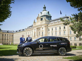 Elektrické vozy Škoda Enyaq iV najezdily ve službách českého předsednictví EU přes 120 tisíc kilometrů