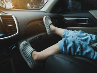 Bezpečne v aute: Dieťa na prednom sedadle  
