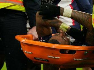 PSG sa zranil ďalší hráč, francúzsky obranca v tejto sezóne dohral