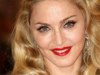 Táto tvár speváčky Madonny je už minulosť! Na cenách Grammy šokovala vizážou, je na nepoznanie