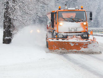 Na Slovensko sa valí snehová kalamita. Pozor, dopravná situácia narobí vodičom problémy
