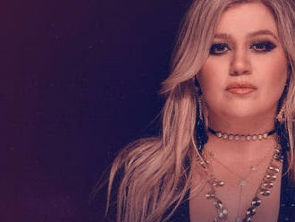 Kelly Clarkson ohlásila desátou studiovku 