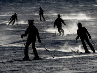 Na několika místech v Česku se stále lyžuje, o víkendu se ochladí