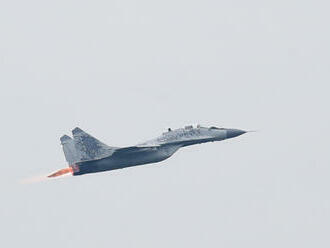 Slovensko předalo Ukrajině první čtyři stíhačky MiG-29, uvedla Bratislava