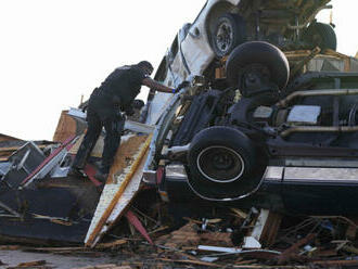 Americké Mississippi zasáhlo tornádo a bouře, zemřelo nejméně 26 lidí