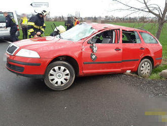 U Čestlic v okrese Praze-východ havaroval osobní automobil. Několikrát se převrátil přes střechu.…