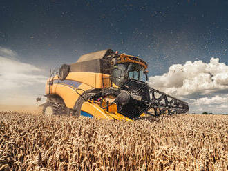 Sila jsou plná ukrajinské pšenice. Zemědělci ji nemají kam dávat a cena padá