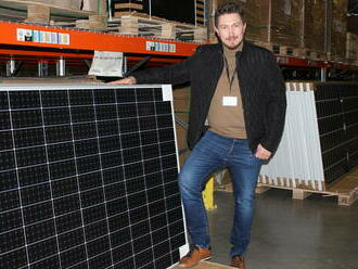 Zásilka fotovoltaiky pro Czechy. Polská firma Columbus Energy proráží na českém trhu, své týmy posílá na tisíce střech