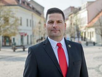Noviny Právo Národa: Róbert Švec, v otázke bezpečnosti Slovenska, adresoval Ficovi verejnú výzvu…