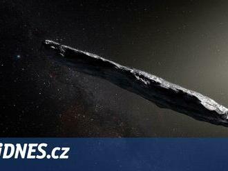 Tajemný vesmírný objekt byl patrně kometou, teorie o UFO však stále žije