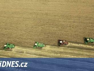 Zemědělcům loni stoupl zisk o 140 procent, letos je čeká strmý propad