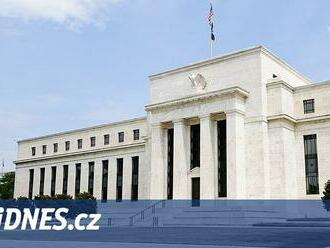 Fed polevil v utahování šroubů, zvedl úrok jen o čtvrt procentního bodu