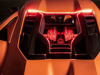 Nejnovější Lamborghini poprvé nabízí výkon přes 1 000 koní, platí za to ale krutou daň