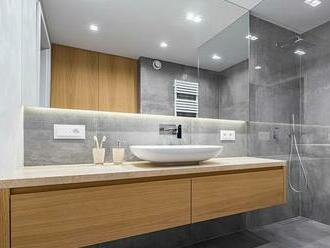 Perfektní řešení: bezrámová sprchová zástěna sluší každé koupelně
