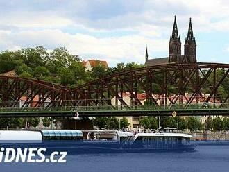 Praha chce výtoňský most opravit ve stávající podobě a doplnit mu třetí kolej