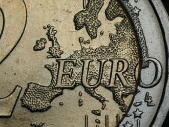 Banky v eurozóne by si mali dávať pozor na zdroje financovania, zdôrazňuje Andrea Enria