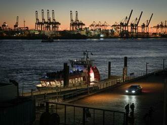 Hamburský prístav je kvôli štrajku uzavretý pre veľké lode