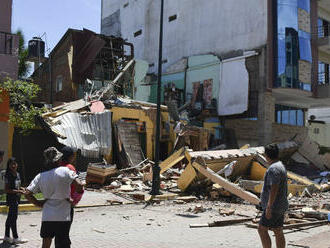 Zemetrasenie na hraniciach Ekvádoru a Peru si vyžiadalo najmenej 13 obetí