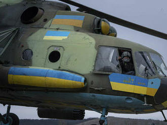 ONLINE: EÚ odklepla Ukrajine dve miliardy eur na muníciu, Kyjev odporúča ľuďom odísť z Avdijivky