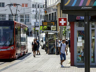 Na bezpečnosť v uliciach Bratislavy bude aj tento rok dohliadať Nočná pomoc