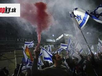 Izraelčania sa opäť zhromaždili: Už jedenástu sobotu po sebe protestujú proti súdnej reforme