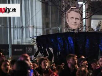 Vo Francúzsku sa konali protesty proti plánom Macrona: Chce zvyšovať vek odchodu do dôchodku