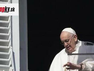 Pápež reaguje dobre na antibiotiká nasadené na liečbu zápalu priedušiek